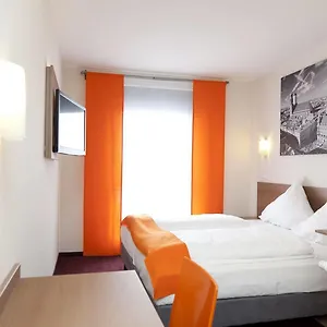 2* Отель Mcdreams Muenchen - Messe